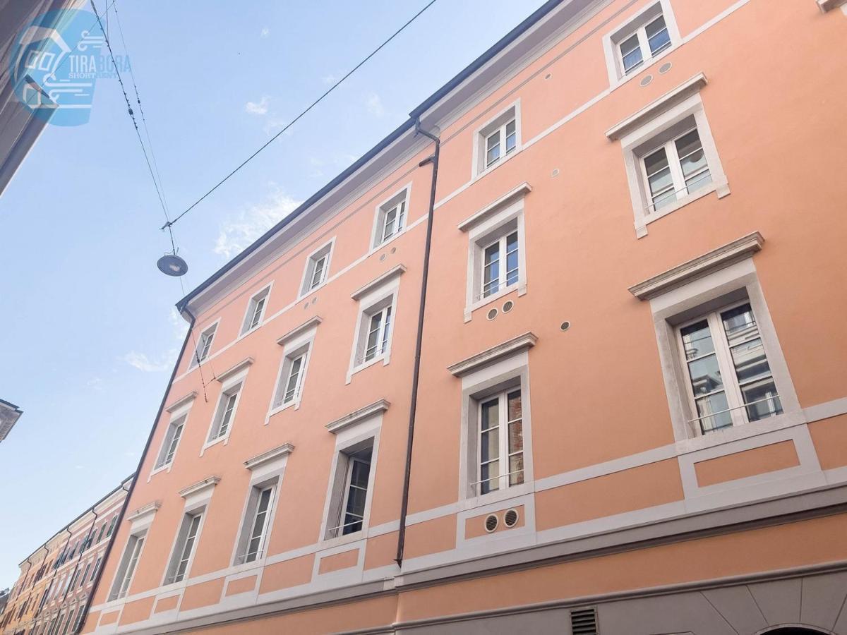 Ferienwohnung Corridoni 2E Tirabora Short Rent Triest Exterior foto